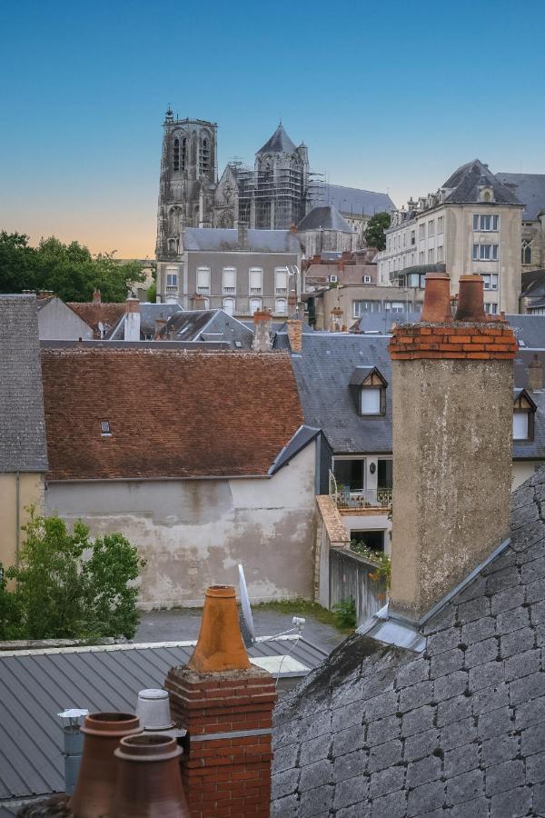 Vue Sur La Cathedrale - Au Coeur De Bourges 아파트 외부 사진